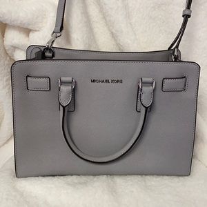 Micheal Kors Dillon Bag